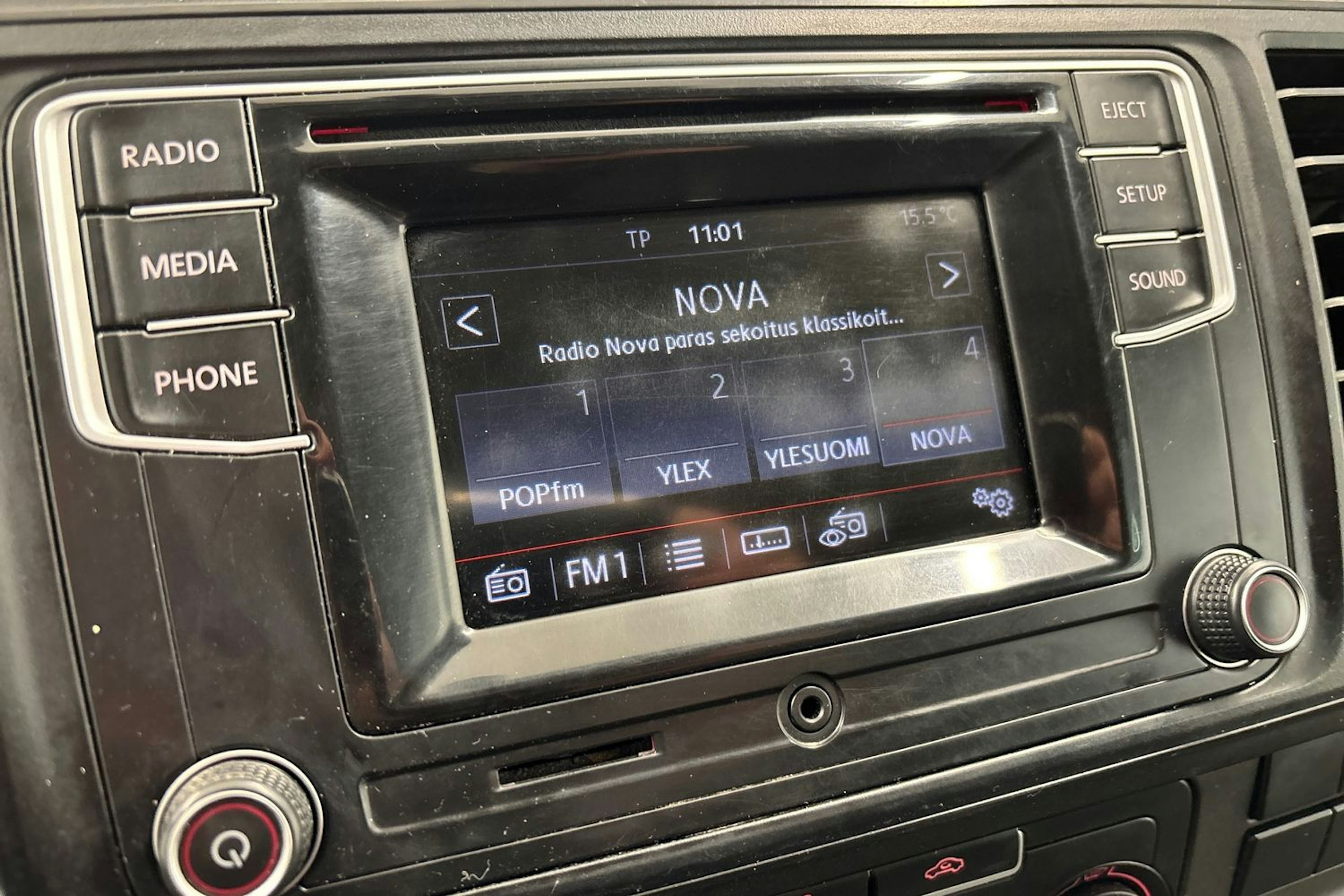 ruskea (beige) Volkswagen Transporter 2018 kuva 23.