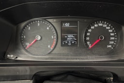 ruskea (beige) Volkswagen Transporter 2018 kuva 24.