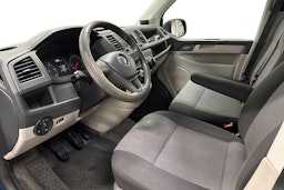 Sininen Volkswagen TRANSPORTER 2018 kuva 7.