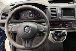 Sininen Volkswagen TRANSPORTER 2018 kuva 9.