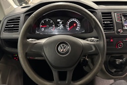Sininen Volkswagen TRANSPORTER 2018 kuva 17.