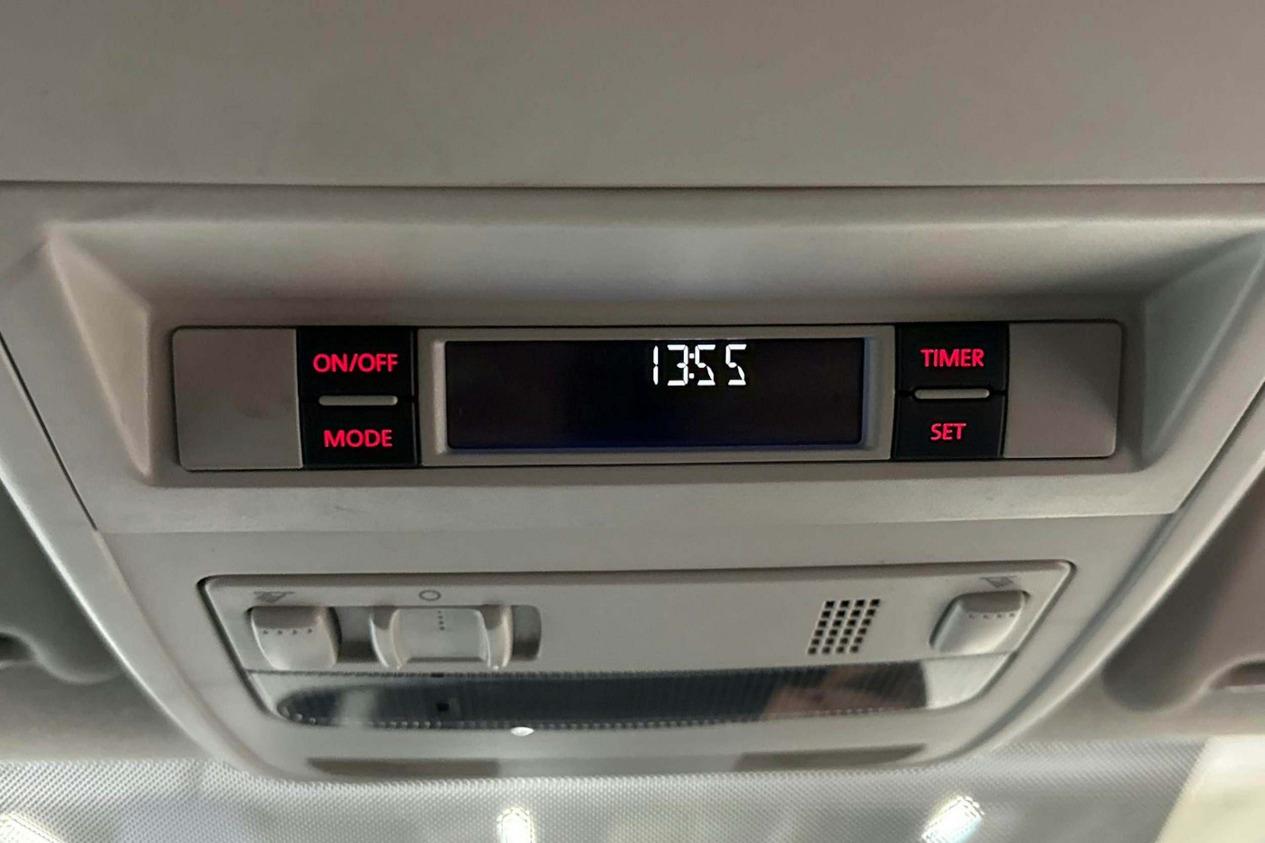 Sininen Volkswagen TRANSPORTER 2018 kuva 22.