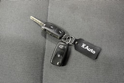 Sininen Volkswagen TRANSPORTER 2018 kuva 23.