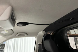 valkoinen Volkswagen Transporter 2018 kuva 19.