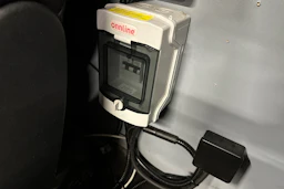 valkoinen Volkswagen Transporter 2018 kuva 20.