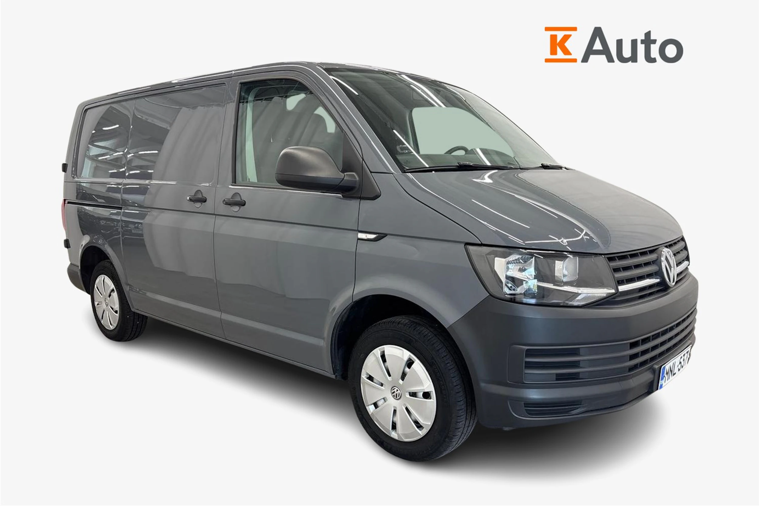 harmaa Volkswagen Transporter 2018 kuva 1.