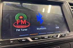 harmaa Volkswagen Transporter 2018 kuva 16.