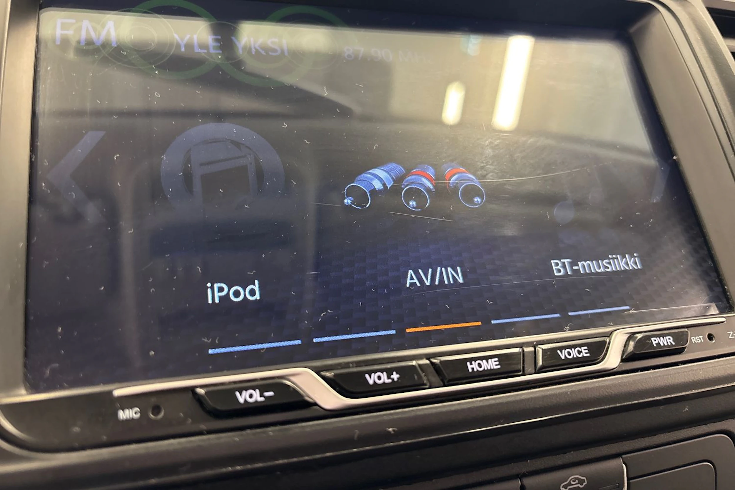 harmaa Volkswagen Transporter 2018 kuva 17.