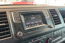 Valkoinen Volkswagen TRANSPORTER 2018 kuva 11.