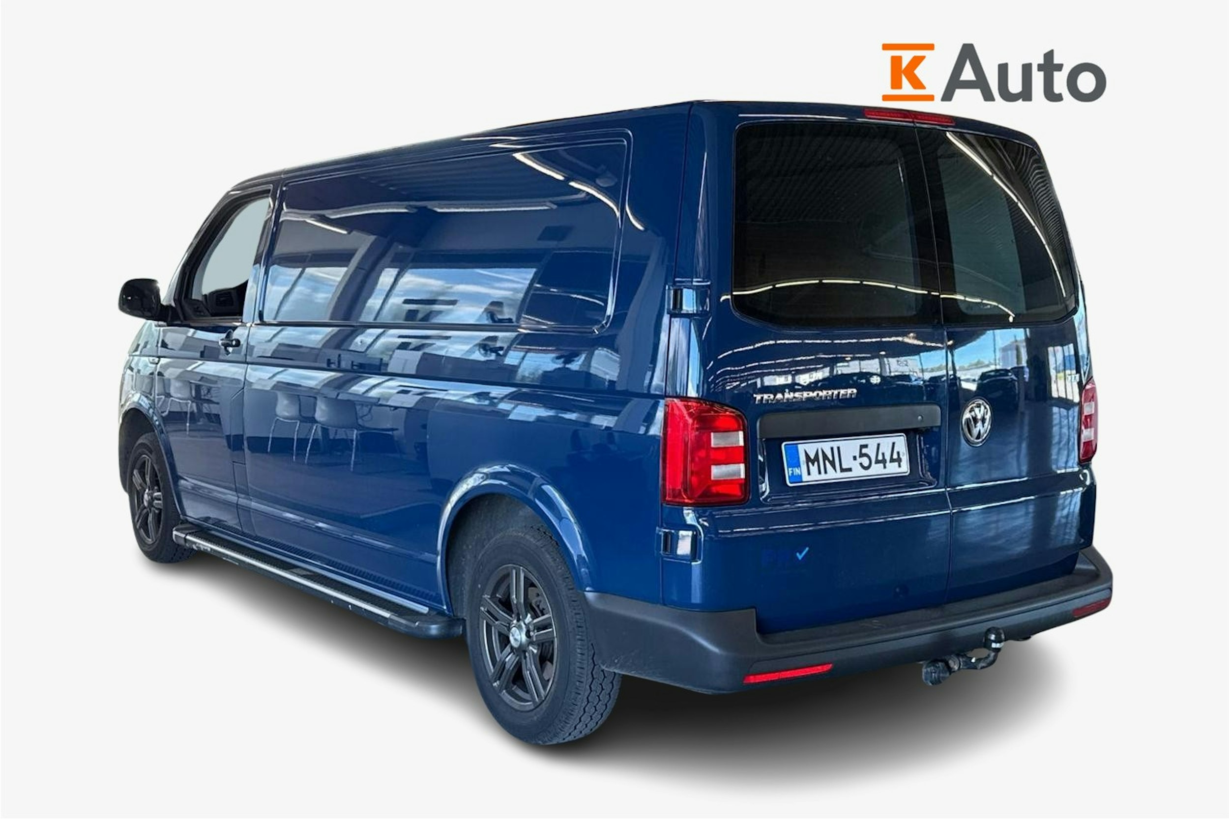 sininen Volkswagen Transporter 2018 kuva 2.
