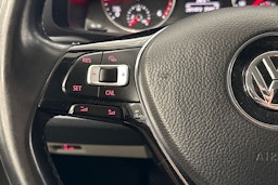 valkoinen Volkswagen Transporter 2018 kuva 20.
