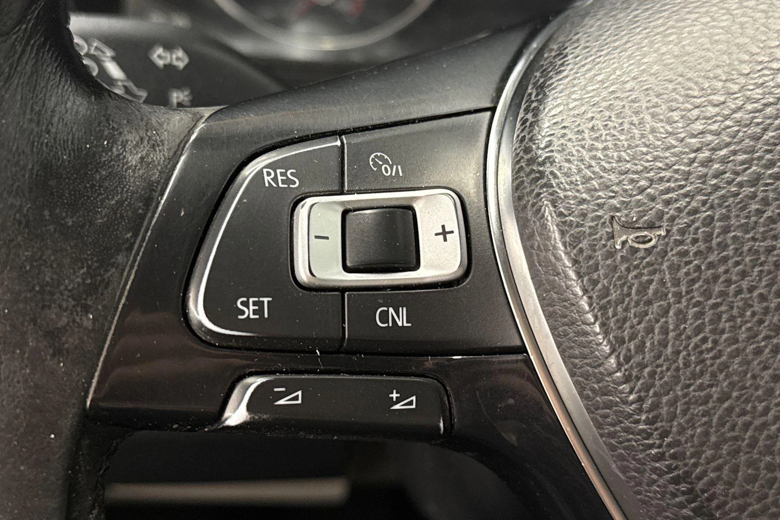 met. musta Volkswagen Transporter 2018 kuva 11.