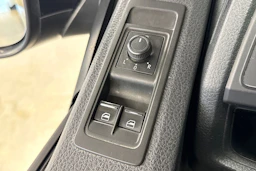 met. musta Volkswagen Transporter 2018 kuva 15.