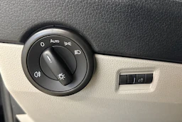met. musta Volkswagen Transporter 2018 kuva 16.