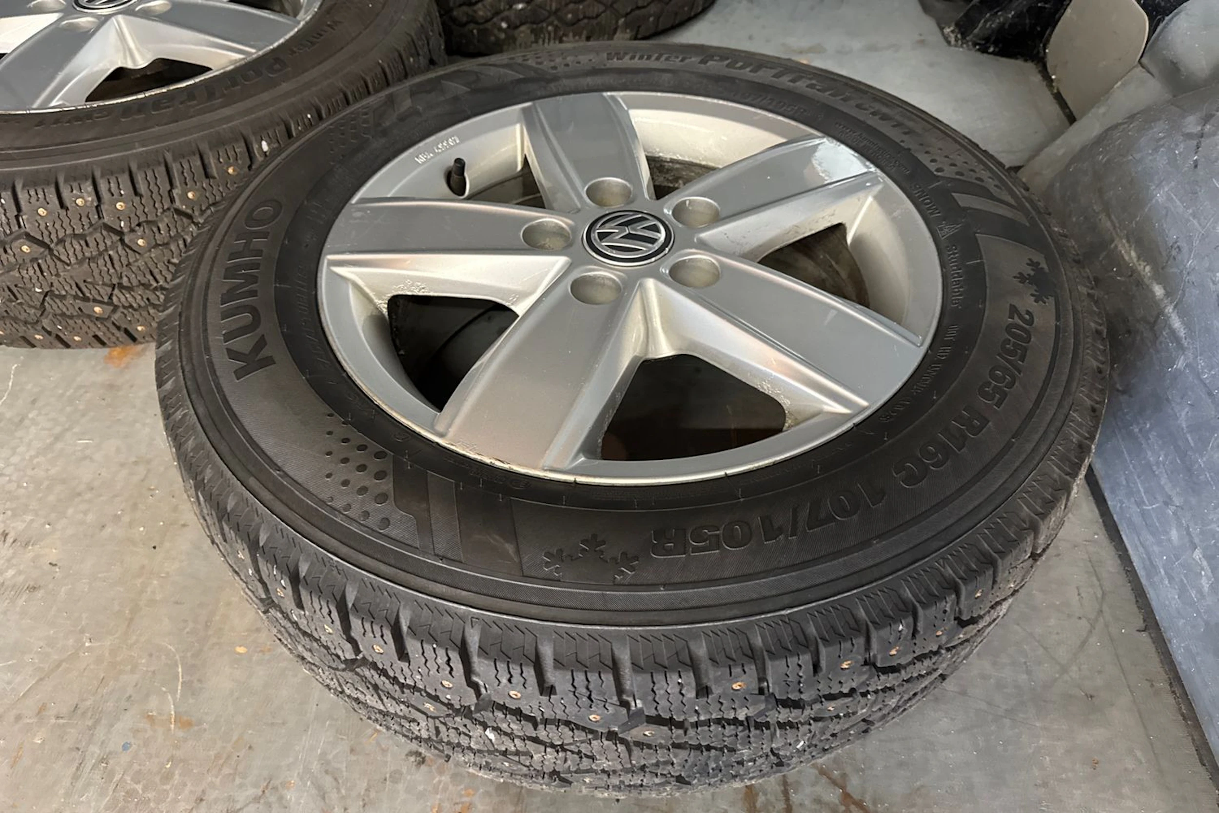 met. musta Volkswagen Transporter 2018 kuva 24.