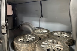 Harmaa Volkswagen TRANSPORTER 2018 kuva 13.