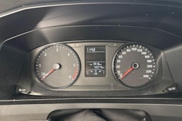valkoinen Volkswagen Transporter 2018 kuva 9.
