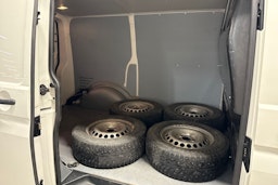 Valkoinen Volkswagen TRANSPORTER 2018 kuva 13.
