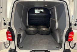 Valkoinen Volkswagen TRANSPORTER 2018 kuva 14.