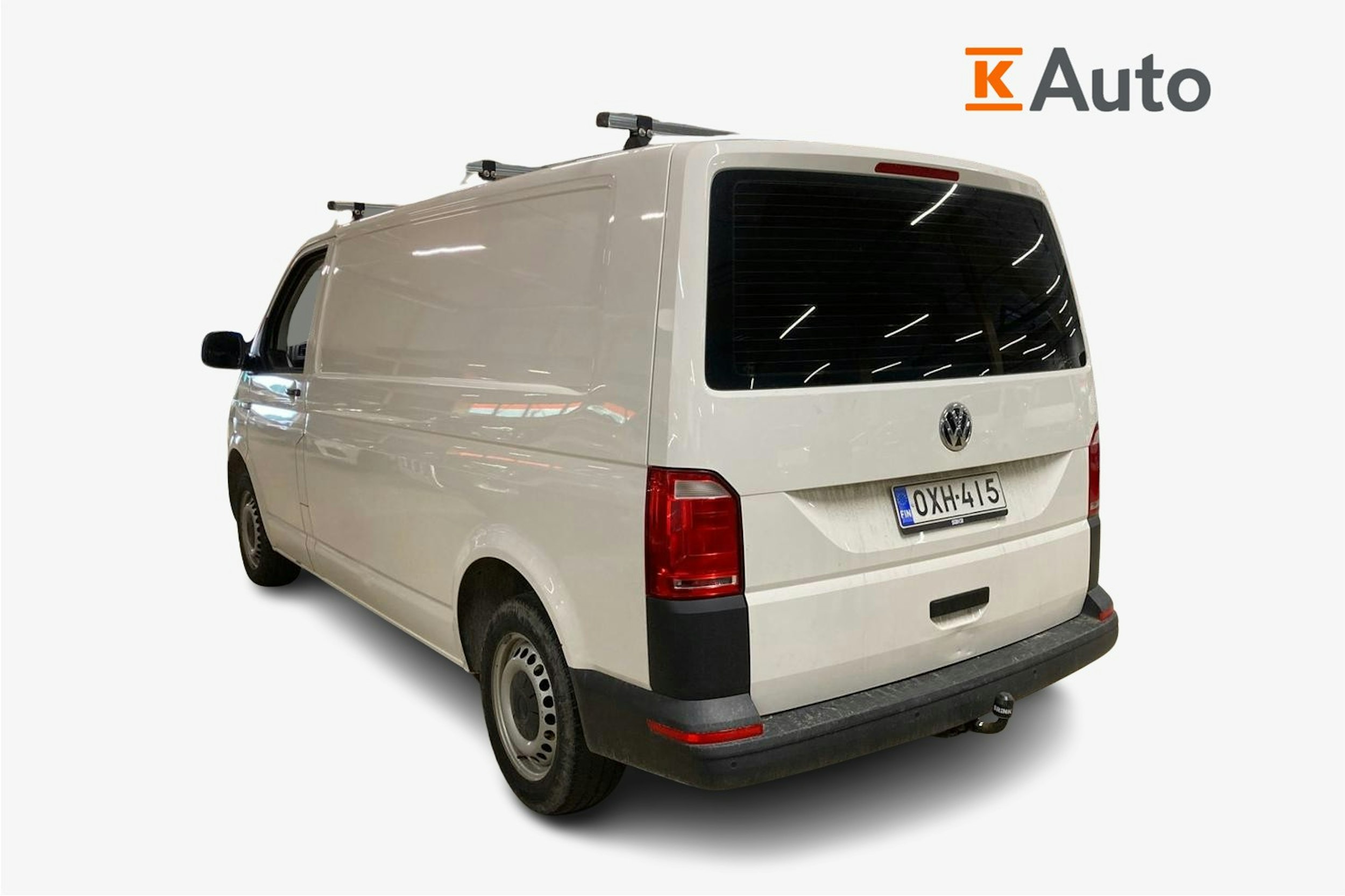 valkoinen Volkswagen Transporter 2018 kuva 2.
