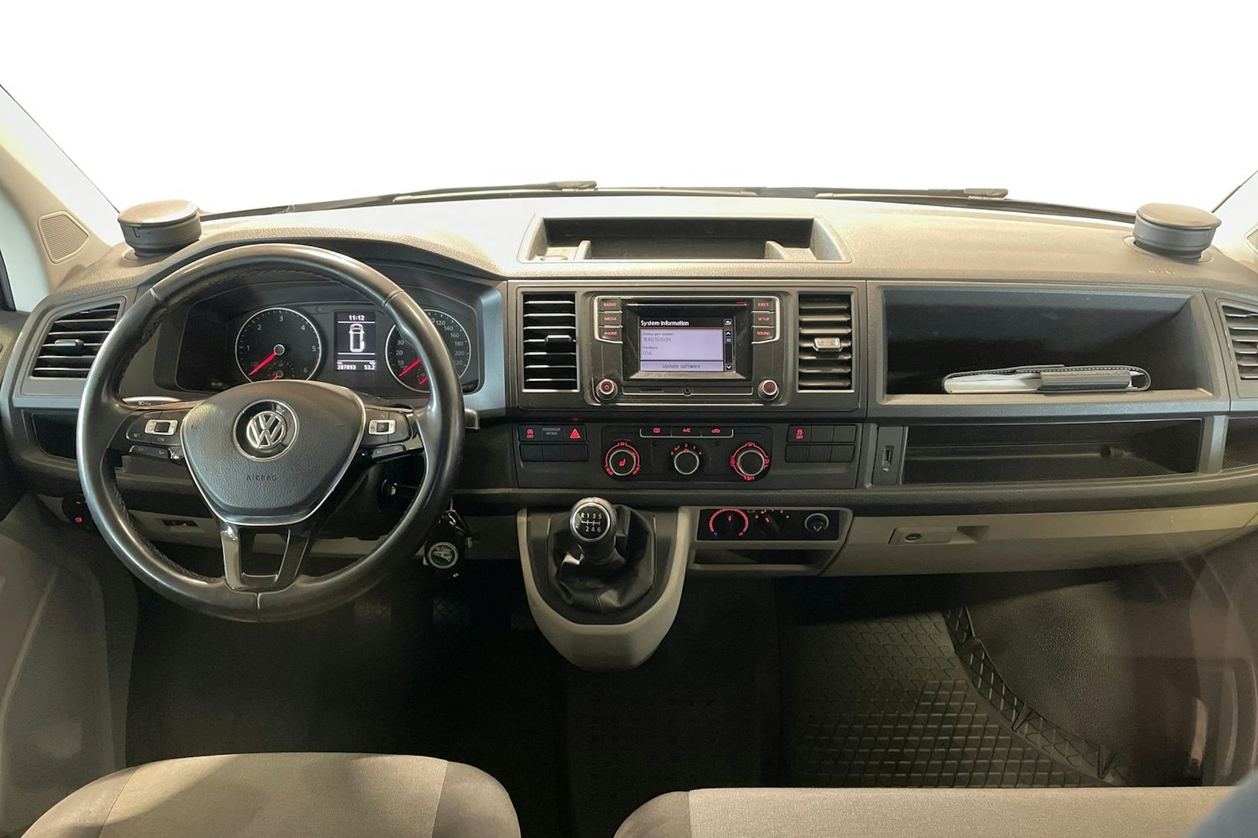Vihreä Volkswagen TRANSPORTER 2018 kuva 9.