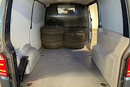 Vihreä Volkswagen TRANSPORTER 2018 kuva 13.