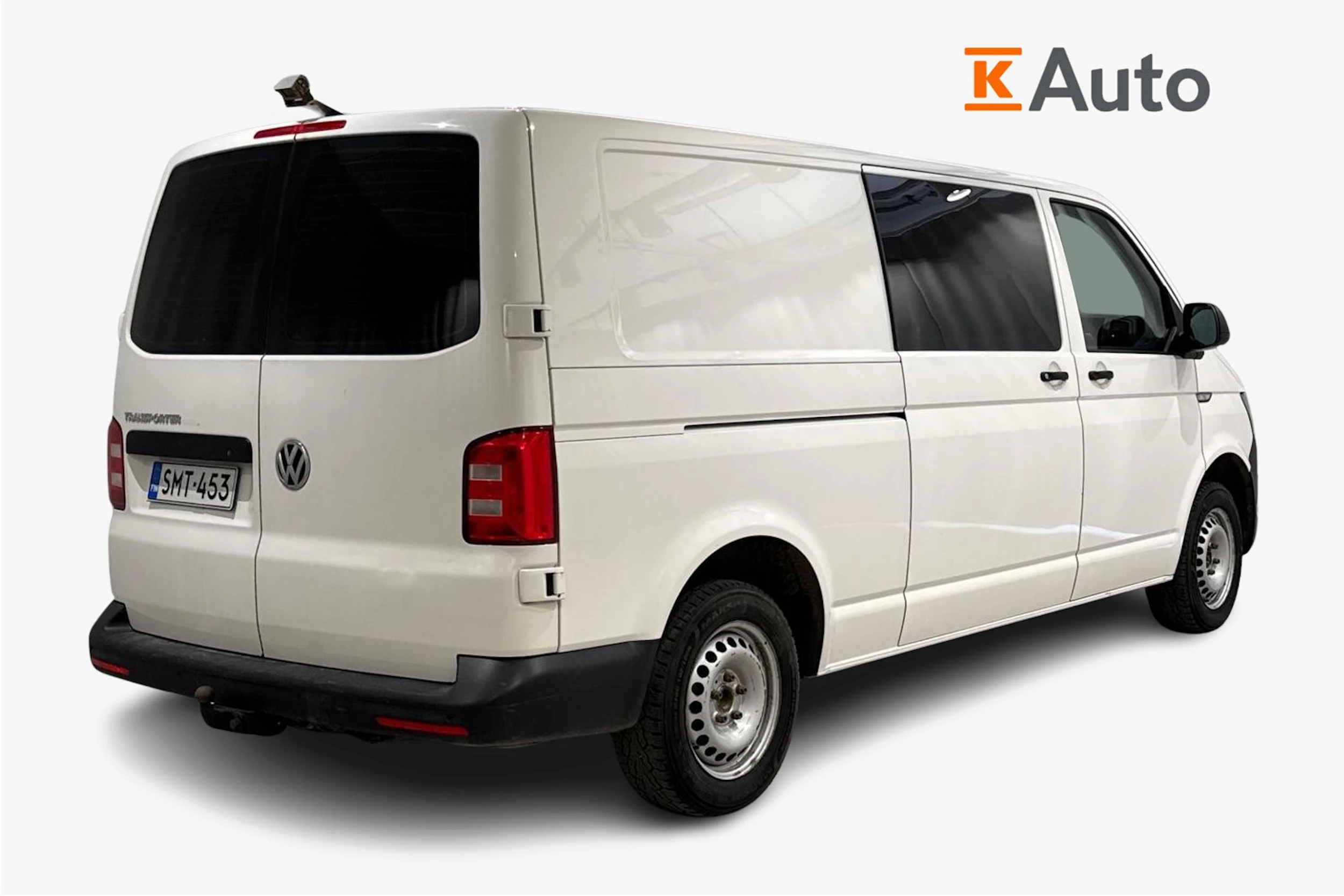 valkoinen Volkswagen Transporter 2018 kuva 3.