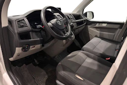 valkoinen Volkswagen Transporter 2018 kuva 8.