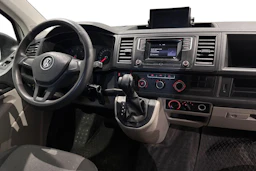 valkoinen Volkswagen Transporter 2018 kuva 9.