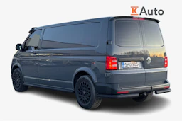 harmaa Volkswagen Transporter 2018 kuva 2.