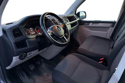 harmaa Volkswagen Transporter 2018 kuva 3.
