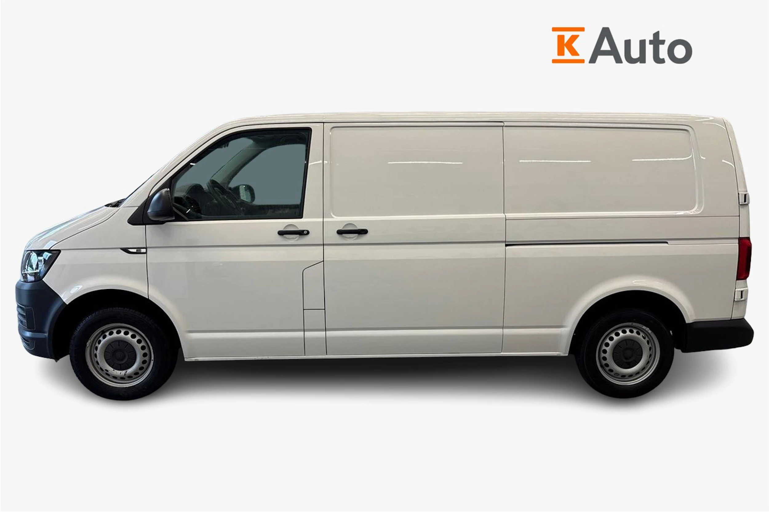 valkoinen Volkswagen Transporter 2018 kuva 5.