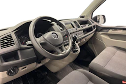 valkoinen Volkswagen Transporter 2018 kuva 6.