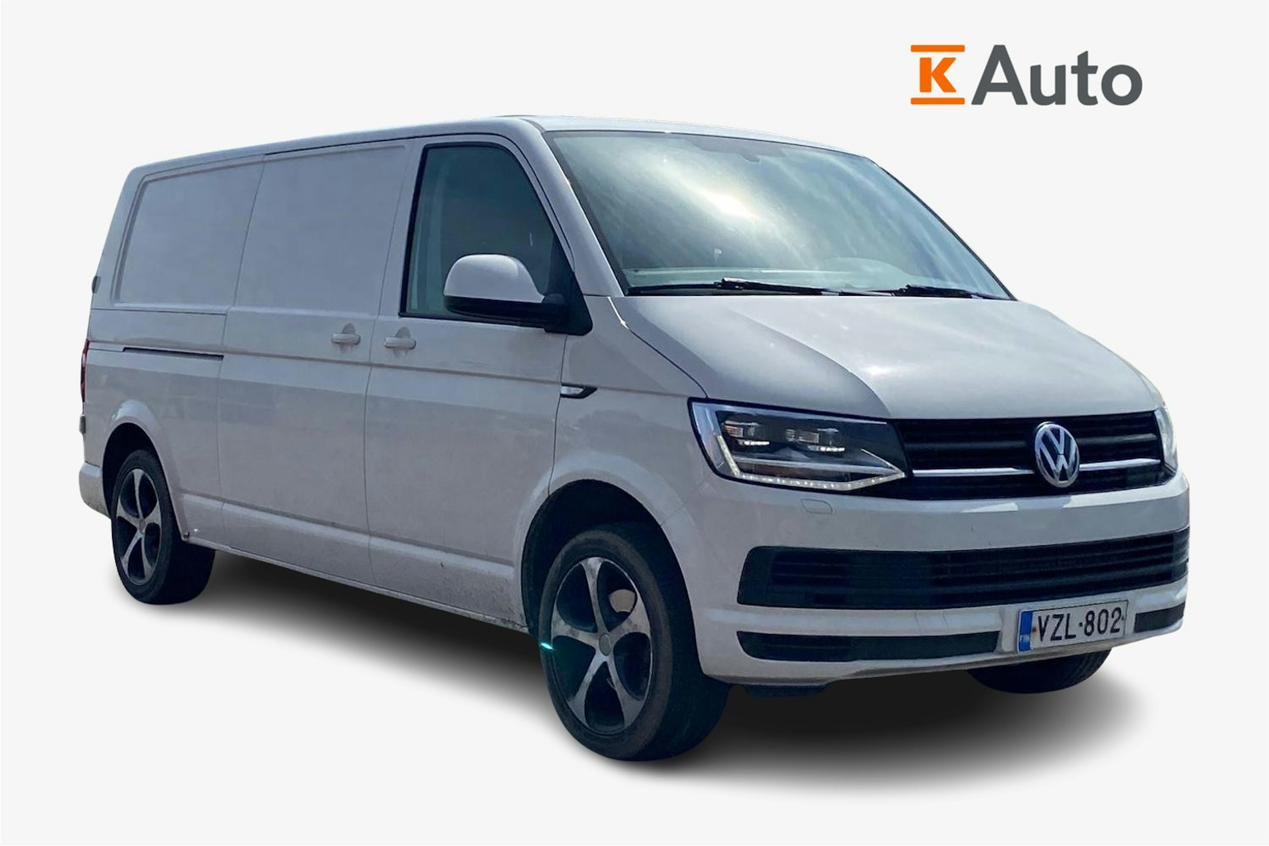 valkoinen Volkswagen Transporter 2018 kuva 1.