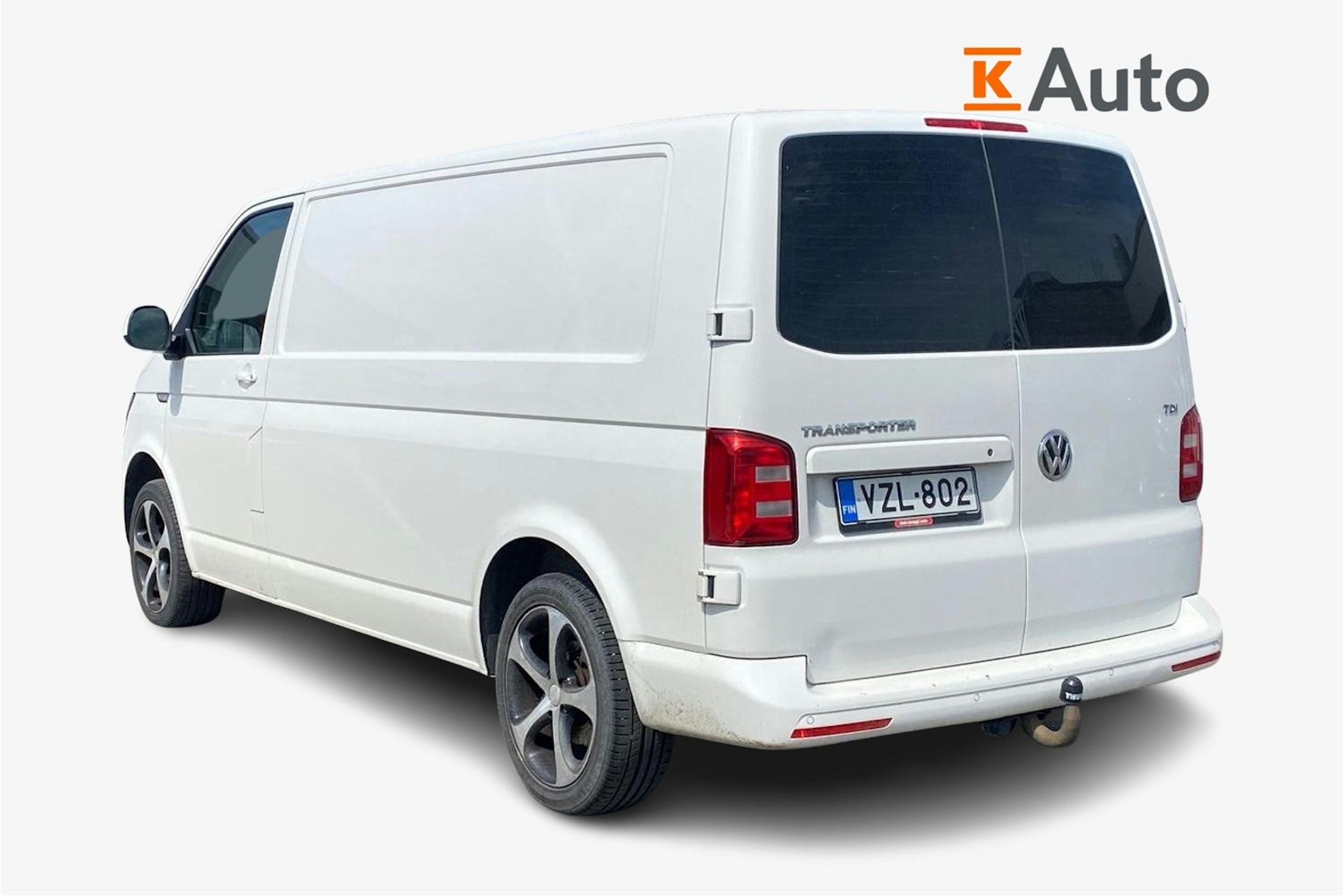 valkoinen Volkswagen Transporter 2018 kuva 2.