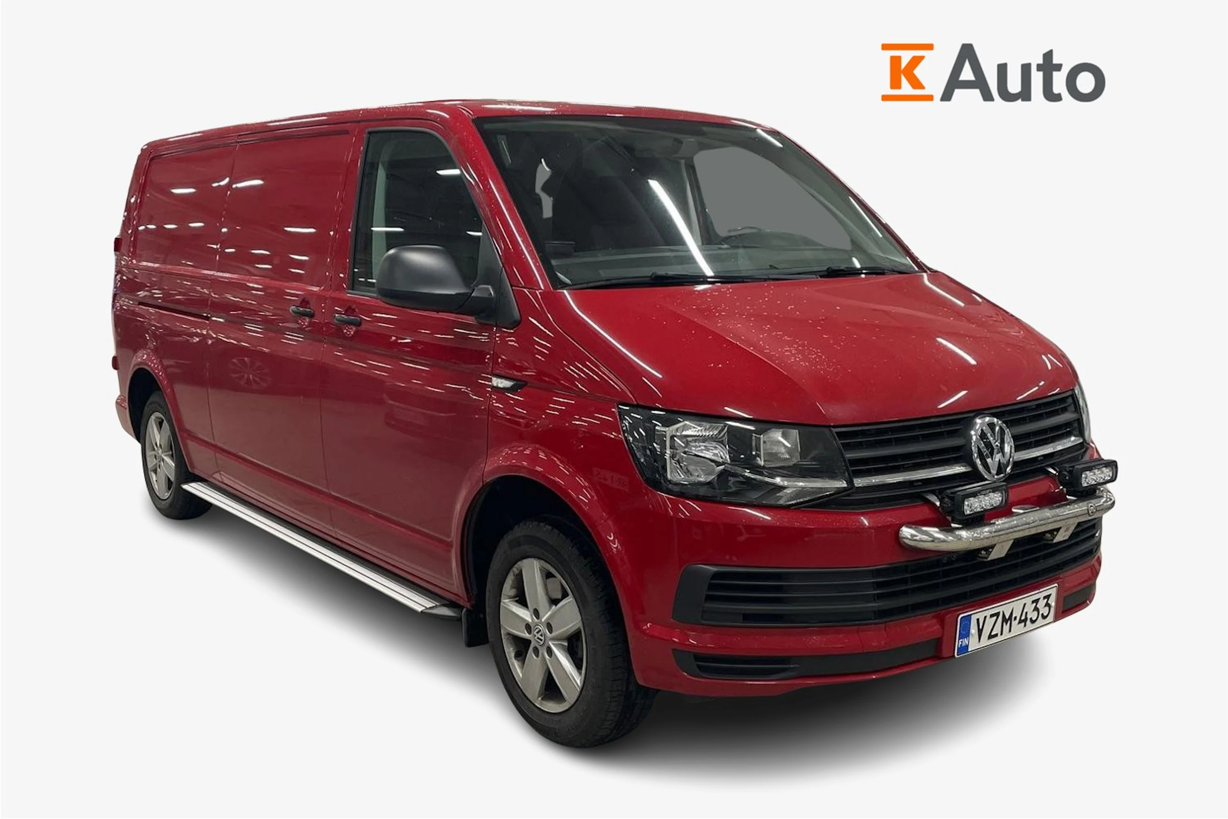 punainen Volkswagen Transporter 2018 kuva 1.