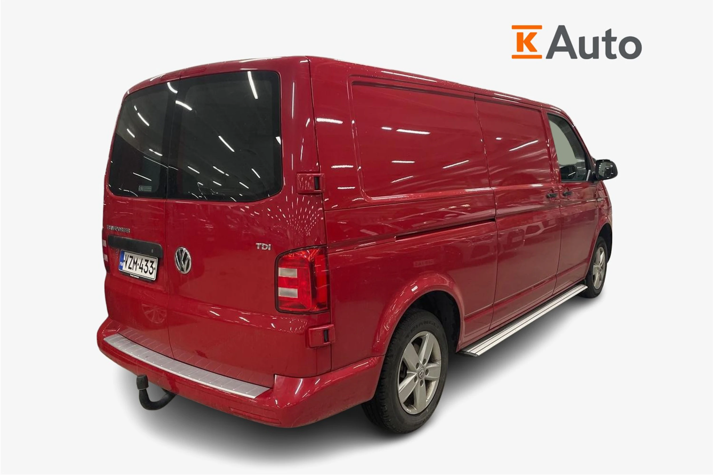 punainen Volkswagen Transporter 2018 kuva 2.