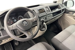 valkoinen Volkswagen Transporter 2018 kuva 7.