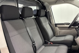 valkoinen Volkswagen Transporter 2018 kuva 9.