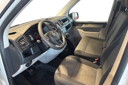 valkoinen Volkswagen Transporter 2018 kuva 8.
