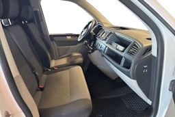 valkoinen Volkswagen Transporter 2018 kuva 11.