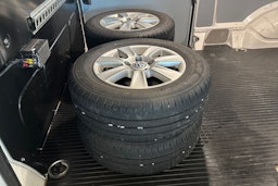 valkoinen Volkswagen Transporter 2018 kuva 13.