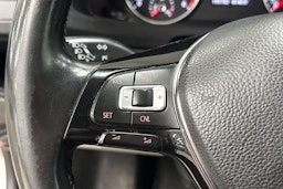 Valkoinen Volkswagen TRANSPORTER 2018 kuva 12.