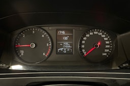 ruskea (beige) Volkswagen Transporter 2018 kuva 18.