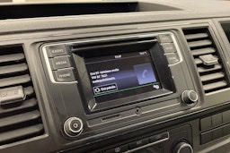 ruskea (beige) Volkswagen Transporter 2018 kuva 22.