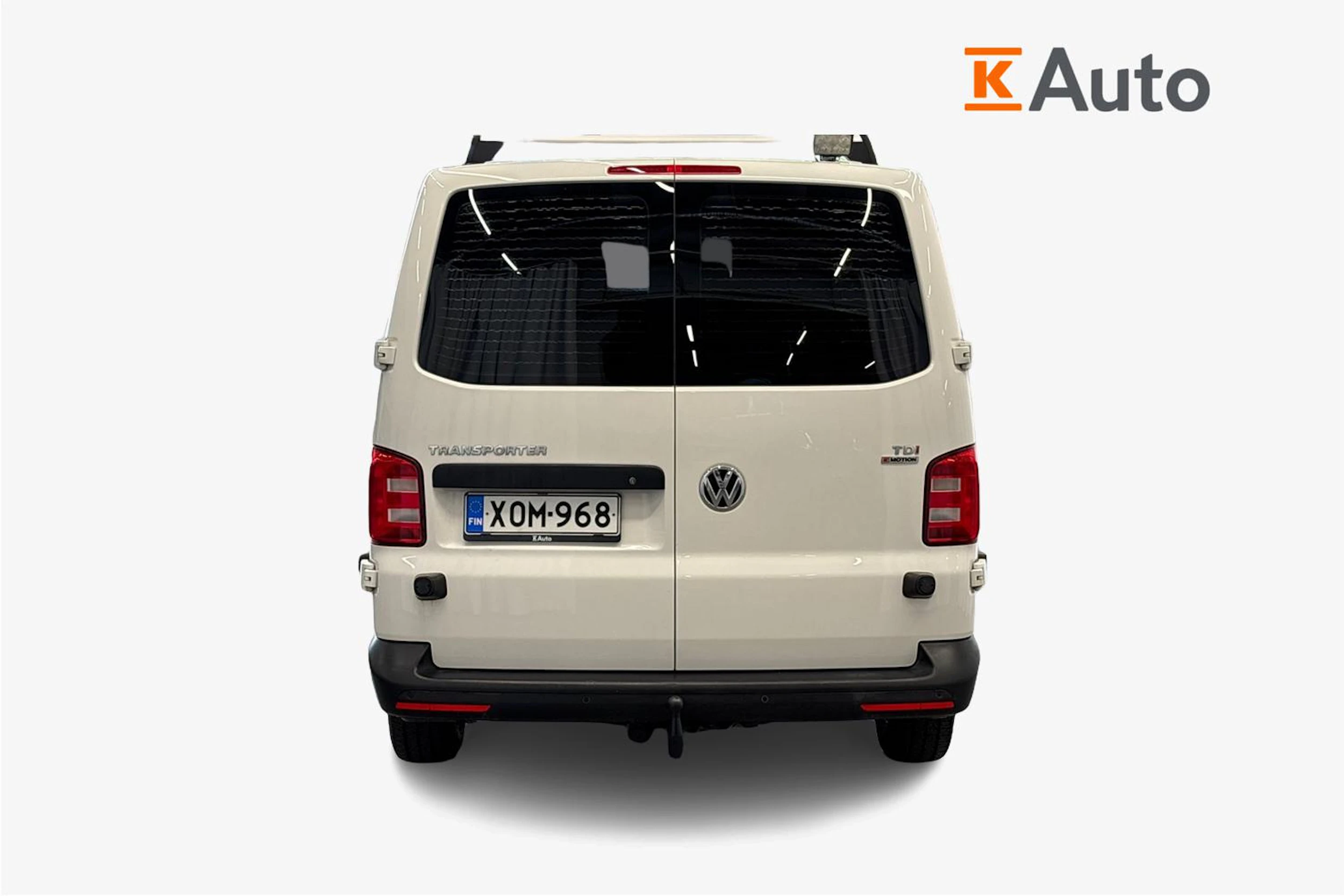valkoinen Volkswagen Transporter 2018 kuva 3.