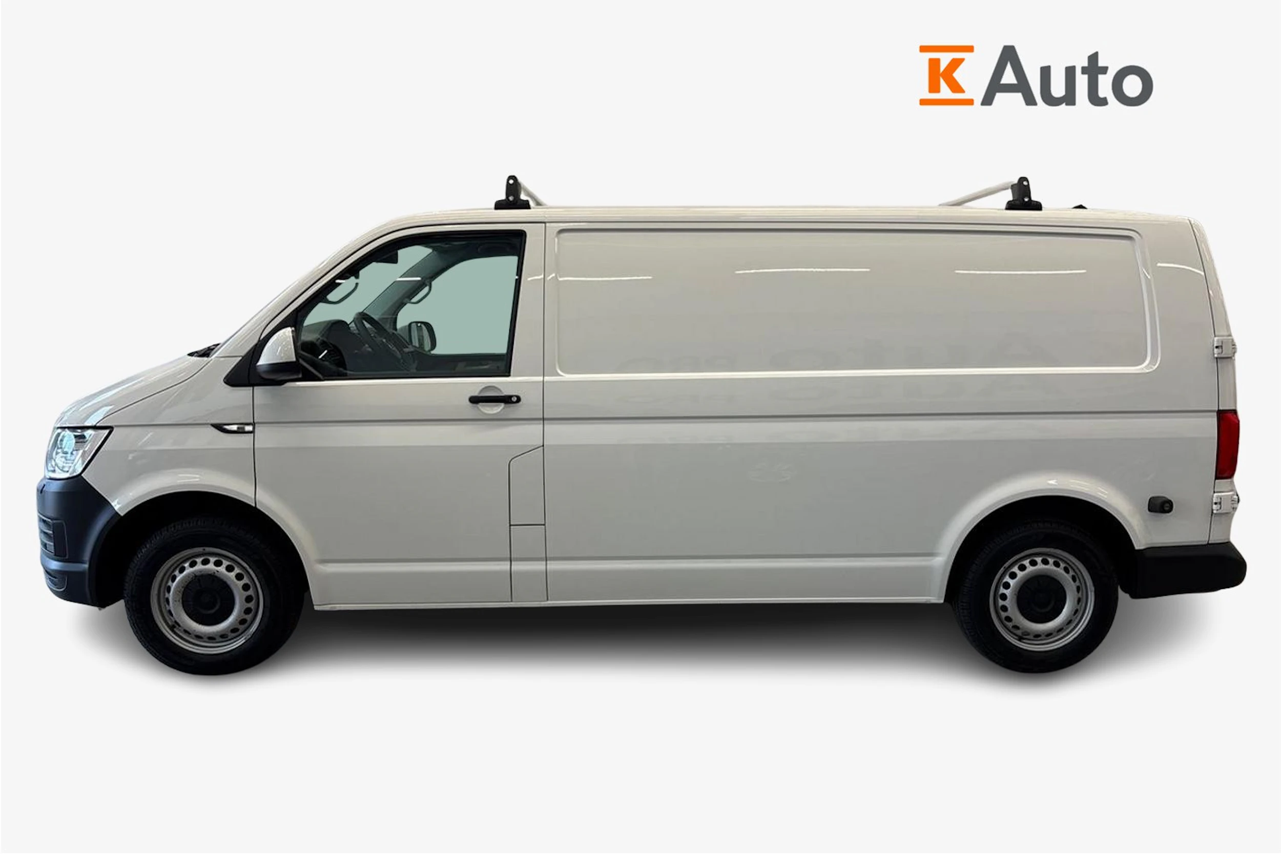 valkoinen Volkswagen Transporter 2018 kuva 5.