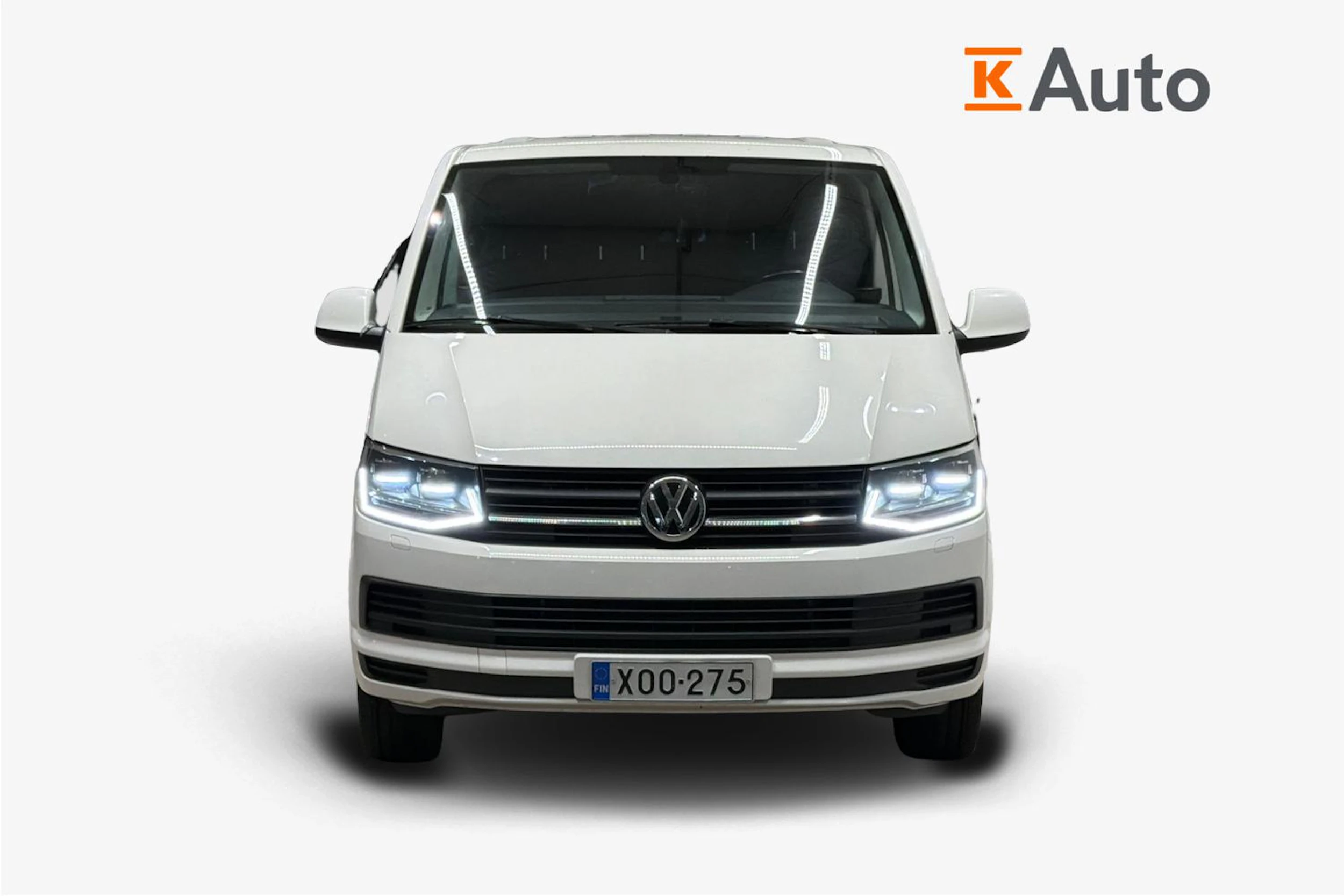 valkoinen Volkswagen Transporter 2018 kuva 5.