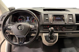 valkoinen Volkswagen Transporter 2018 kuva 9.