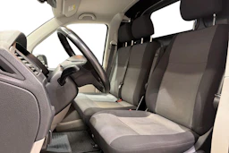 valkoinen Volkswagen Transporter 2018 kuva 11.
